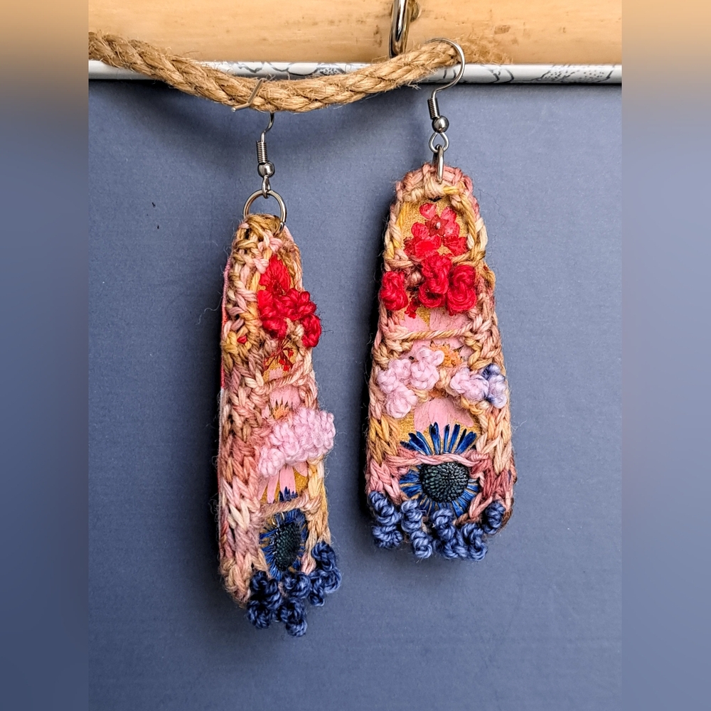 Teardrop Hand Knitted and Embroidered Earrings with Dry Flowers Colorful Cotton - Picture 2 of 16